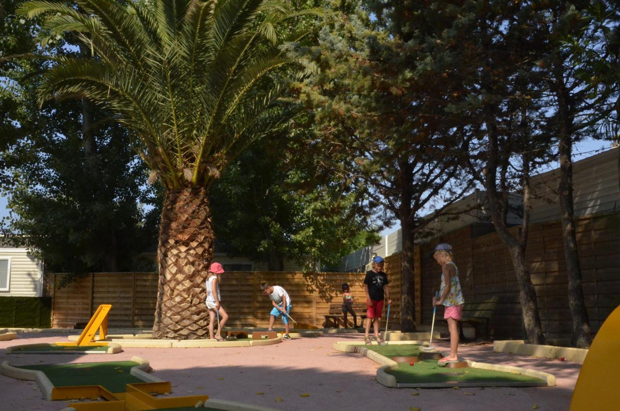 Camping L'Eden Le Grau-du-Roi Bagian luar foto